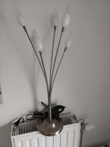 Staande lamp beschikbaar voor biedingen