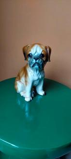 Vintage porselein beeldje van een boxer pup hond 17 cm, Verzamelen, Ophalen of Verzenden, Zo goed als nieuw, Dier