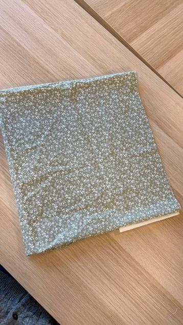 Stoffen coupon katoen bloemen beschikbaar voor biedingen