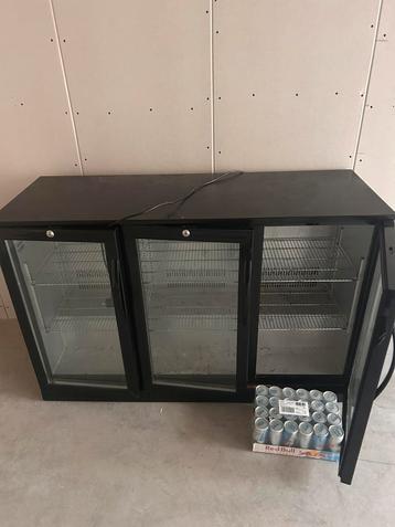 3 deurs glazen koeling beschikbaar voor biedingen