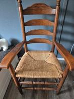 Mooie armstoel met Biezen zitting., Antiek en Kunst, Antiek | Meubels | Stoelen en Banken, Ophalen of Verzenden