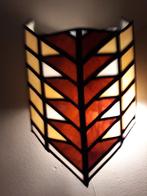 Wandlamp ,glas in lood , handgemaakt, Huis en Inrichting, Lampen | Wandlampen, Ophalen of Verzenden, Zo goed als nieuw, Glas, Hand gemaakt