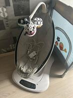 Mamaroo 4 moms, Kinderen en Baby's, Overige merken, Met gordel(s) of riempje(s), Gebruikt, Schommelstoel