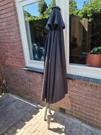 Zwarte parasol, diameter 2,5 meter, Ophalen, Zo goed als nieuw, Parasolvoet