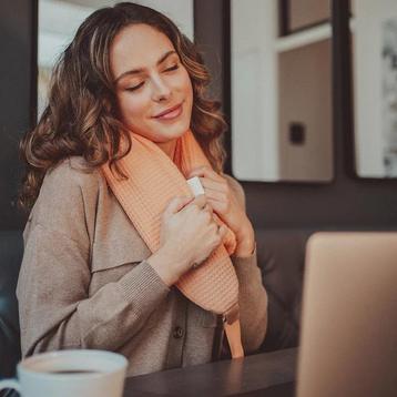 Yuyu kruik !Nieuw in verpakking! Incl roze katoen hoes wafel beschikbaar voor biedingen