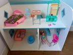 Houten (Barbie) huis incl. meubels, Poppenhuis, Gebruikt, Ophalen