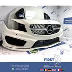 W117 Pre-Facelift AMG Voorkop Mercedes CLA 2015 Front wit Vo, Gebruikt, Voor, Mercedes-Benz, Ophalen of Verzenden