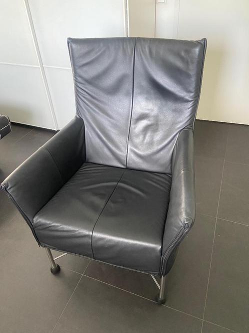 Montis Charly zwart leer ontwerp Gerard van den Berg, Huis en Inrichting, Fauteuils, Gebruikt, Leer, 50 tot 75 cm, Minder dan 75 cm