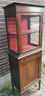 antieke vitrinekast, Ophalen