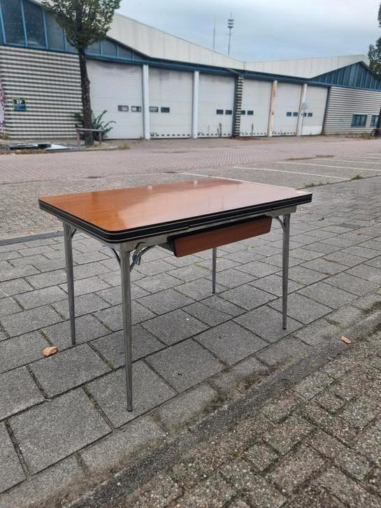 Vintage eettafel jaren 60 formica en chroom, Huis en Inrichting, Tafels | Eettafels, Zo goed als nieuw, Rechthoekig, Ophalen of Verzenden
