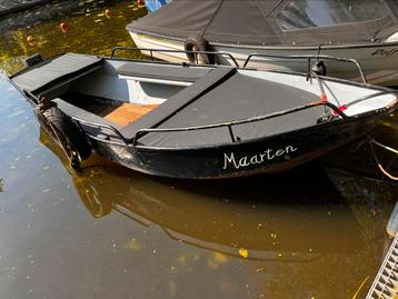 Complete grachtenboot met elektrische motor beschikbaar voor biedingen