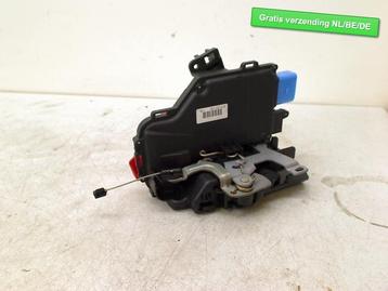 PORTIERSLOT RECHTS VOOR Volkswagen Golf V (1K1) (3D1837016) beschikbaar voor biedingen
