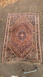 Oud oosters tapijt., Ophalen