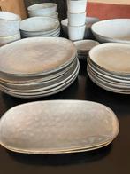 Lichtblauw Toscane servies - bijna nieuw - mooie starter set, Ophalen, Zo goed als nieuw, Compleet servies