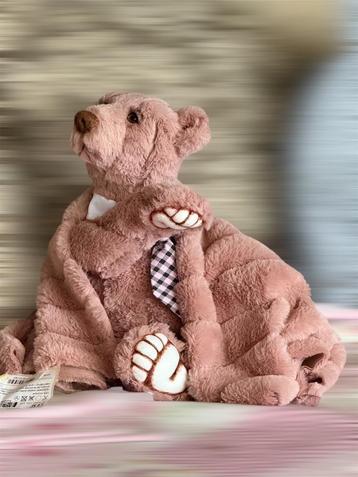 Beer Pemba beschikbaar voor biedingen