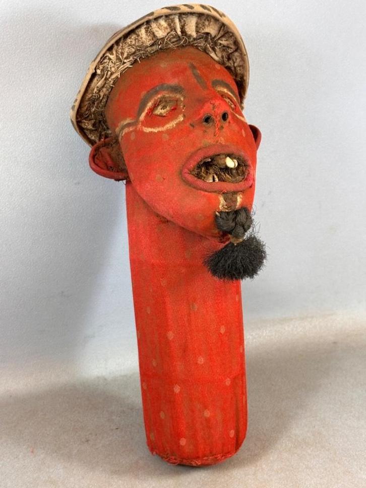 250863 Afrikaans Niombo hoofd - Kingoyi District uit Congo, Antiek en Kunst, Kunst | Niet-Westerse kunst, Ophalen of Verzenden