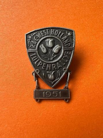 Tulpenrallye RAC West Holland badge. 1951. Kon. Begeer.  beschikbaar voor biedingen