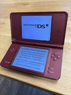Nintendo DSi XL - Donker rood, Spelcomputers en Games, Ophalen of Verzenden, Gebruikt, Rood, Dsi XL