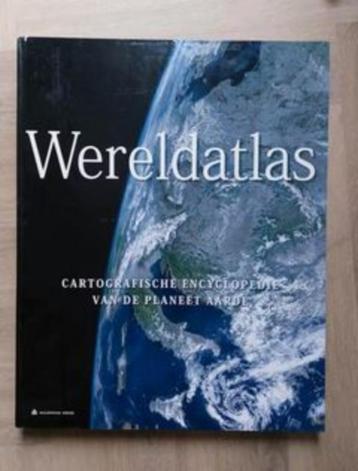 Enorm grote wereldatlas 56 bij 44,5 cm.  beschikbaar voor biedingen