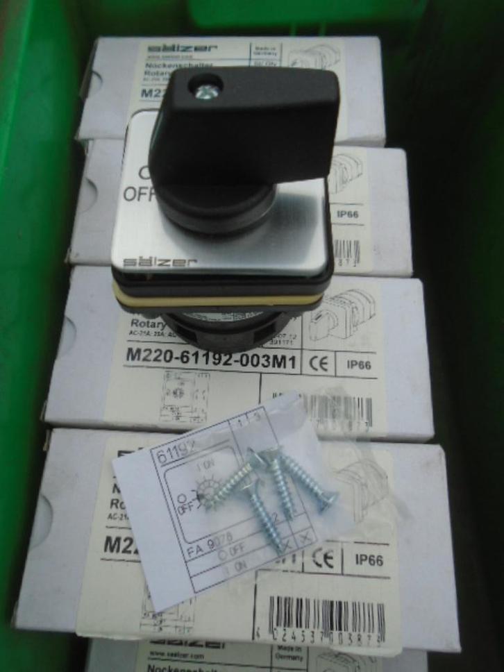 #04091 Salzer werkschakelaar inbouw., Hobby en Vrije tijd, Elektronica-componenten, Nieuw, Ophalen of Verzenden