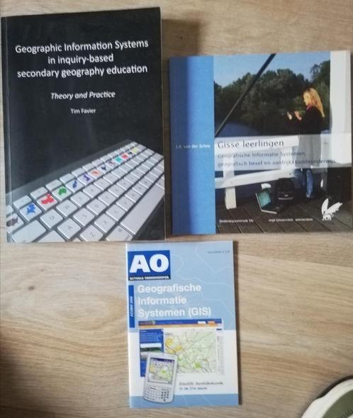GIS-boeken geografie, Boeken, Wetenschap, Zo goed als nieuw, Sociale wetenschap, Ophalen of Verzenden
