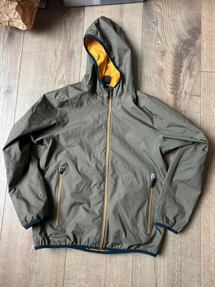 Groene dunne regenjack mt 164 Ayacucho, Kinderen en Baby's, Kinderkleding | Maat 164, Zo goed als nieuw, Jongen of Meisje, Jas