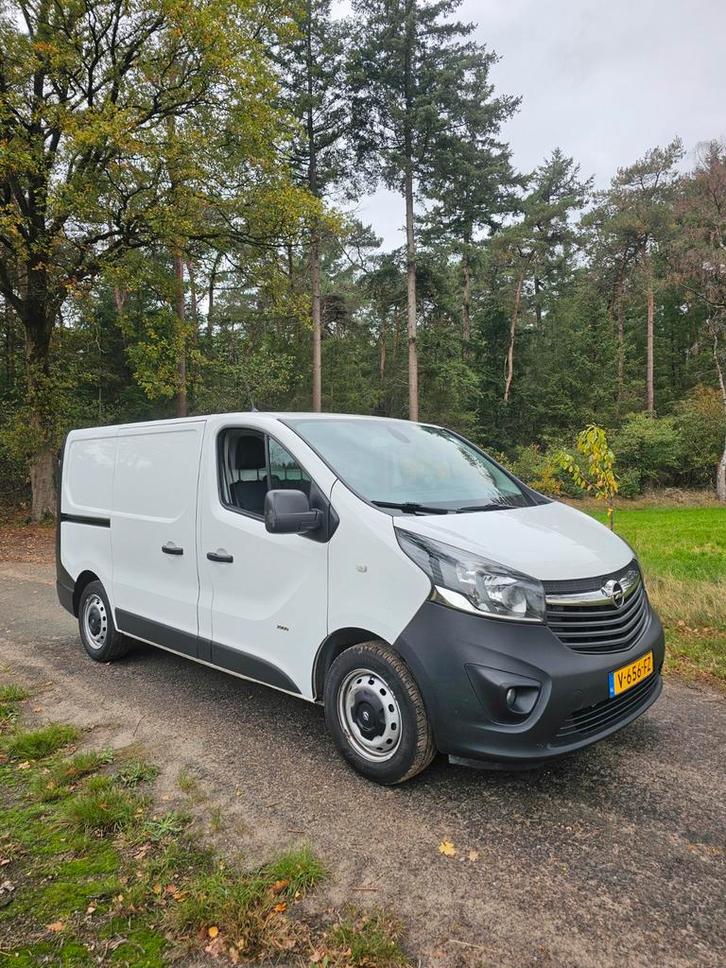 Opel Vivaro 1.6D 92KW | 2017 | euro 6, Auto's, Bestelauto's, Particulier, Achteruitrijcamera, Airconditioning, Alarm, Bluetooth