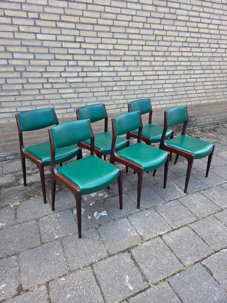 Zet van zes vintage stoelen eetkamerstoelen groen skai, Huis en Inrichting, Stoelen, Gebruikt, Vijf, Zes of meer stoelen, Overige kleuren