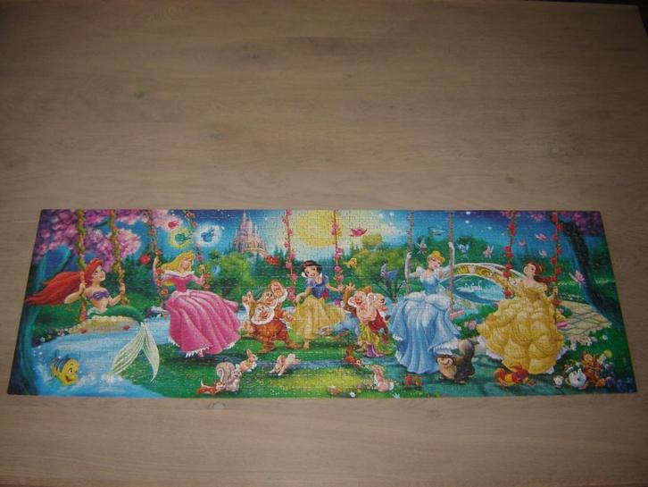 Puzzel Panorama Disney SWINGING PRINCESS 1000 st., Hobby en Vrije tijd, Denksport en Puzzels, Zo goed als nieuw, Legpuzzel, 500 t/m 1500 stukjes