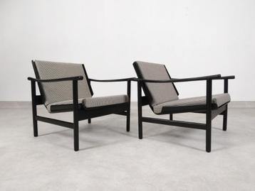 Scandinavian arm chairs  beschikbaar voor biedingen