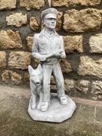 Betonnen beeld, politie agent met hond, Tuin en Terras, Tuinbeelden, Ophalen, Nieuw, Beton, Mensenbeeld