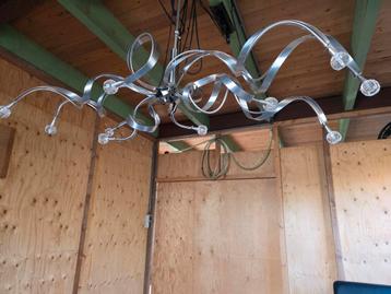 Kamer lamp beschikbaar voor biedingen