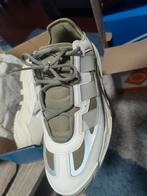 Adidas Sneakers - Maat 44 - Zo goed als nieuw, Kleding | Heren, Schoenen, Wit, Ophalen of Verzenden, Adidas, Sneakers of Gympen