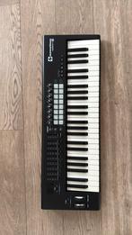 Novation Launchkey & Launchpad MK2, Muziek en Instrumenten, Midi-apparatuur, Ophalen, Zo goed als nieuw
