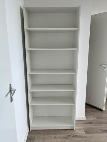 White Ikea BILLY book shelf. 80 cm x 20 cm x 200cm. - afbeelding 2