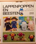 Lappenpoppen en beesten - Beukers, Ophalen of Verzenden, Zo goed als nieuw, Poppen maken