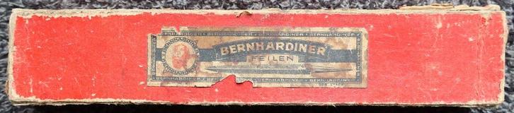 Antiek doosje Bernhardiner feilen, Antiek en Kunst, Antiek | Gereedschap en Instrumenten, Ophalen of Verzenden