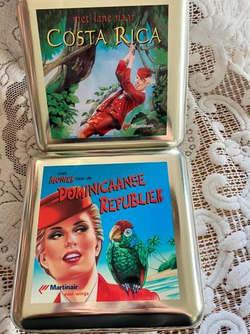 Twee vintage Martinair ( brood ) boxen met inhoud beschikbaar voor biedingen