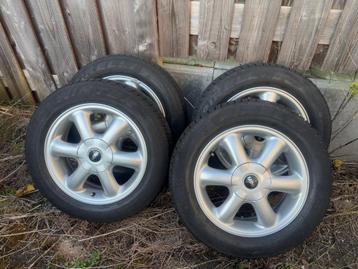 Originele MINI Velgen met Pirelli Winterbanden beschikbaar voor biedingen