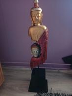 Houten Boeddha beeld op sokkel, Antiek en Kunst, Ophalen of Verzenden