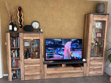 Multi TV Kast - 4 Delen beschikbaar voor biedingen