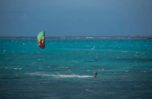 F-one bandit 9 en 12 meter kite, Watersport en Boten, Kitesurfen, Zo goed als nieuw, 12 m², Geen board, Ophalen