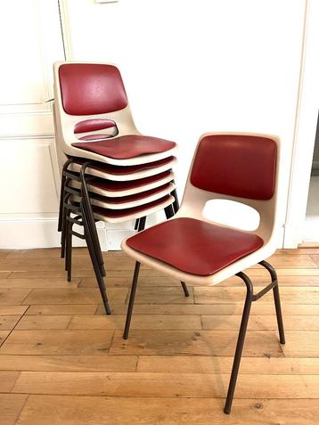 6 stuks retro 70's Marko stapelbare stoelen, rood / beige