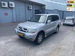 Mitsubishi Pajero 3.5 V6 GLS Long Body, Auto's, Mitsubishi, Automaat, Stoelverwarming, 2005 kg, Gebruikt