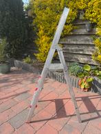 Keukentrap, Doe-het-zelf en Verbouw, Ladders en Trappen, Ophalen of Verzenden, Zo goed als nieuw, Minder dan 2 meter