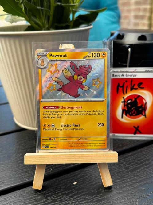 Pawmot (PAF 144), Hobby en Vrije tijd, Verzamelkaartspellen | Pokémon, Zo goed als nieuw, Losse kaart, Ophalen of Verzenden