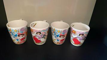 4 Blond Amsterdam sinterklaas thee bekers beschikbaar voor biedingen