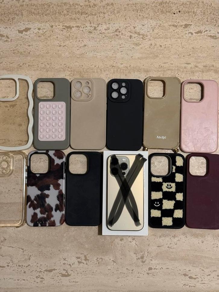 Iphone 14 Pro telefoon hoesjes - incl Ateljé beige, Telecommunicatie, Mobiele telefoons | Hoesjes en Frontjes | Apple iPhone, Zo goed als nieuw
