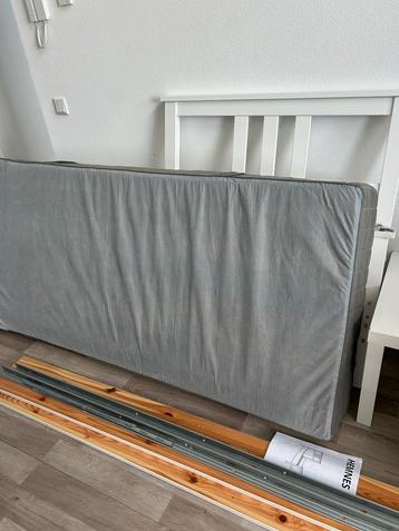 HEMNES IKEA single 90*200 bed frame + mattress + bed base beschikbaar voor biedingen