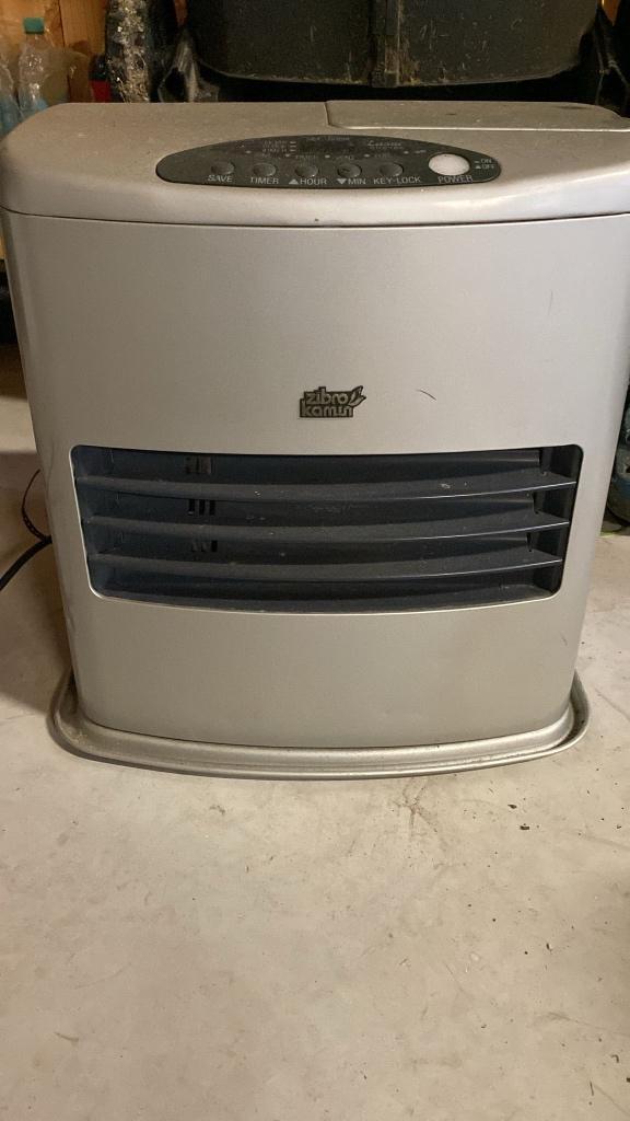 ZIBRO KAMIN SRE 166 petroleum kachel, Huis en Inrichting, Kachels, Zo goed als nieuw, Vrijstaand, Petroleumkachel, Overige brandstoffen